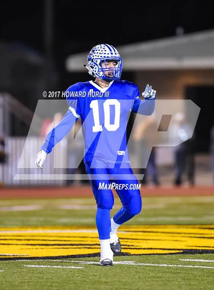 Thumbnail 3 in Mart vs. Stratford (UIL 2A Division 1 Semifinal) photogallery.