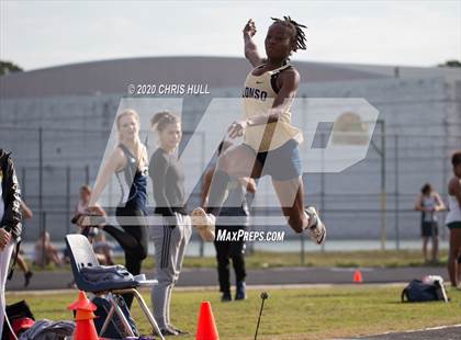 Thumbnail 3 in Alonso Track and Field Invitational photogallery.