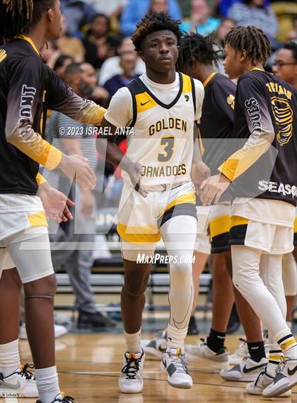 Thumbnail 2 in Fairmont vs Pinecrest (2023 Robeson County Shootout) Championship photogallery.