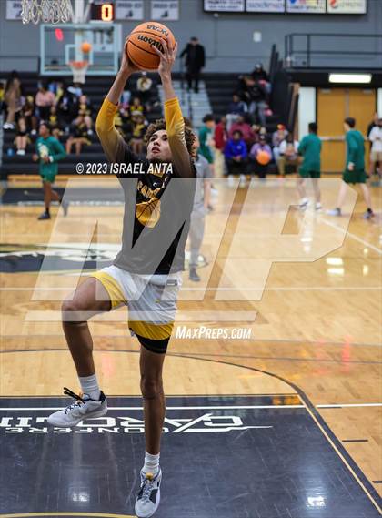Thumbnail 3 in Fairmont vs Pinecrest (2023 Robeson County Shootout) Championship photogallery.