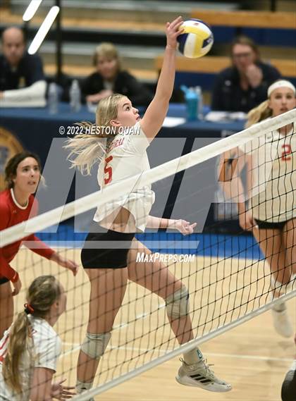 Thumbnail 3 in Saint Francis vs. Cathedral Catholic (CIF State Open Final) photogallery.
