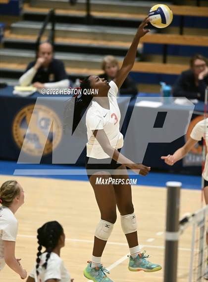 Thumbnail 3 in Saint Francis vs. Cathedral Catholic (CIF State Open Final) photogallery.