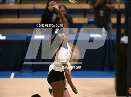 Thumbnail 3 in Saint Francis vs. Cathedral Catholic (CIF State Open Final) photogallery.