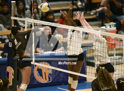 Thumbnail 3 in Saint Francis vs. Cathedral Catholic (CIF State Open Final) photogallery.