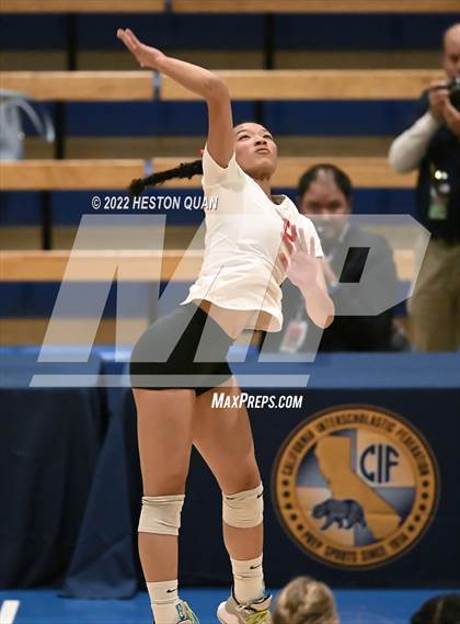 Thumbnail 3 in Saint Francis vs. Cathedral Catholic (CIF State Open Final) photogallery.