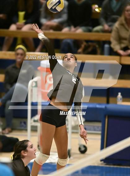 Thumbnail 2 in Saint Francis vs. Cathedral Catholic (CIF State Open Final) photogallery.