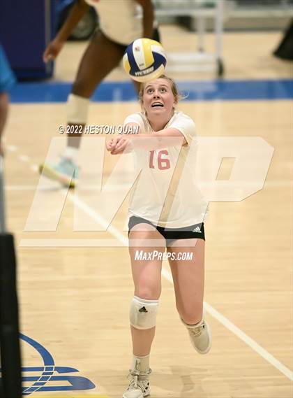 Thumbnail 2 in Saint Francis vs. Cathedral Catholic (CIF State Open Final) photogallery.