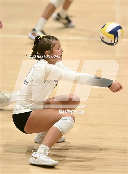 Thumbnail 1 in Saint Francis vs. Cathedral Catholic (CIF State Open Final) photogallery.