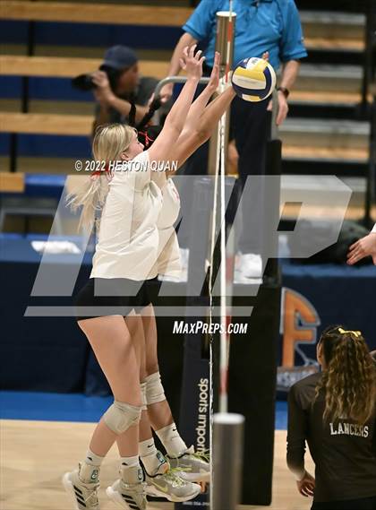 Thumbnail 1 in Saint Francis vs. Cathedral Catholic (CIF State Open Final) photogallery.