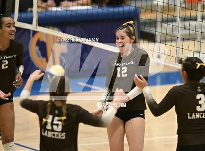 Thumbnail 2 in Saint Francis vs. Cathedral Catholic (CIF State Open Final) photogallery.