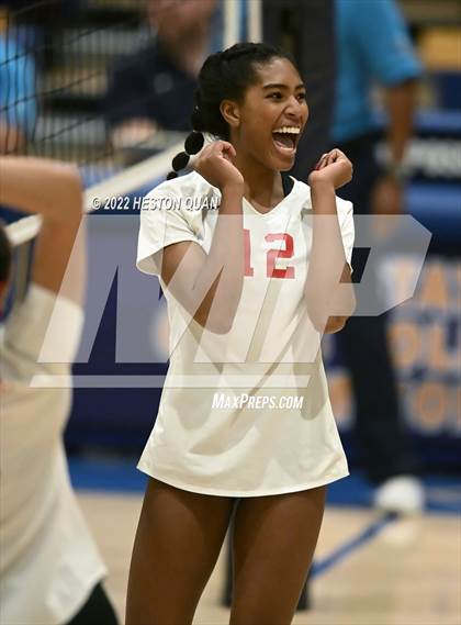 Thumbnail 3 in Saint Francis vs. Cathedral Catholic (CIF State Open Final) photogallery.