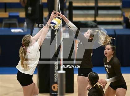 Thumbnail 2 in Saint Francis vs. Cathedral Catholic (CIF State Open Final) photogallery.