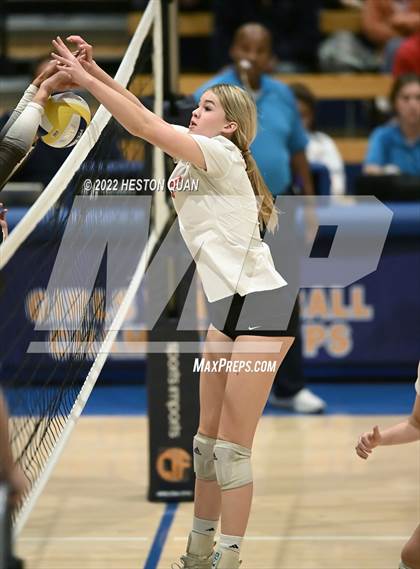 Thumbnail 3 in Saint Francis vs. Cathedral Catholic (CIF State Open Final) photogallery.