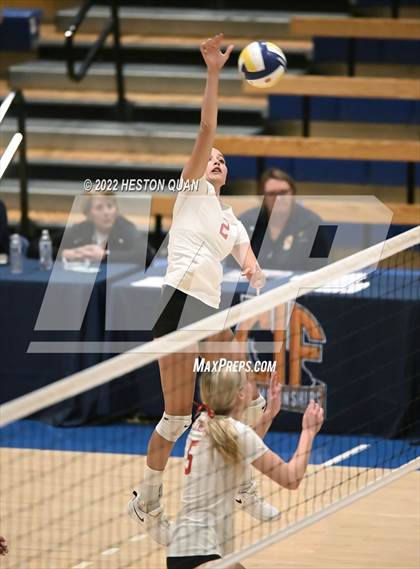 Thumbnail 3 in Saint Francis vs. Cathedral Catholic (CIF State Open Final) photogallery.
