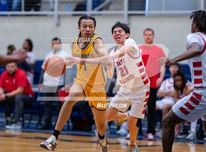Thumbnail 3 in Brennan @ Taft photogallery.