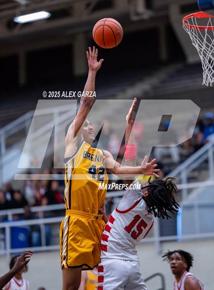Thumbnail 1 in Brennan @ Taft photogallery.