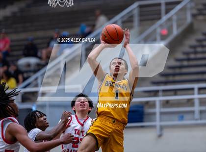 Thumbnail 2 in Brennan @ Taft photogallery.