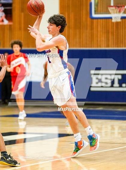 Thumbnail 3 in De Anza vs. Tamalpais (Chris Huber Classic) photogallery.