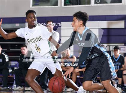 Thumbnail 3 in Clovis North vs. St. Patrick-St. Vincent (St. Hope Elite Classic) photogallery.