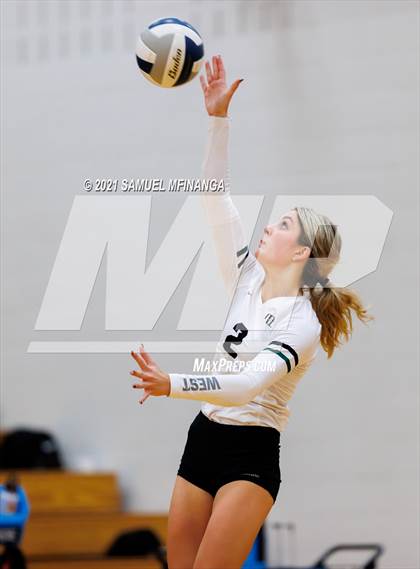 Thumbnail 1 in Millard West vs. Bellevue West photogallery.