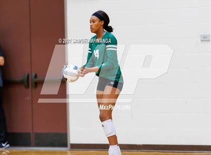 Thumbnail 1 in Millard West vs. Bellevue West photogallery.