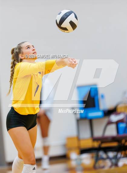 Thumbnail 1 in Millard West vs. Bellevue West photogallery.