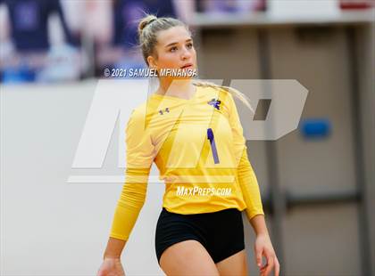 Thumbnail 3 in Millard West vs. Bellevue West photogallery.