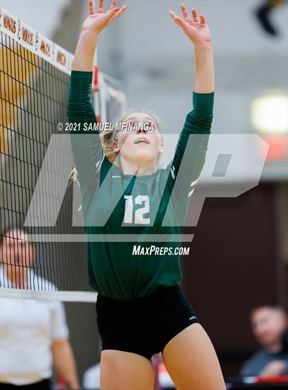 Thumbnail 2 in Millard West vs. Bellevue West photogallery.