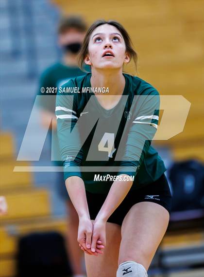 Thumbnail 2 in Millard West vs. Bellevue West photogallery.