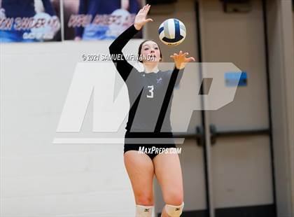 Thumbnail 3 in Millard West vs. Bellevue West photogallery.