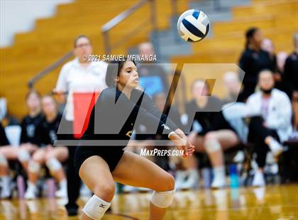 Thumbnail 2 in Millard West vs. Bellevue West photogallery.