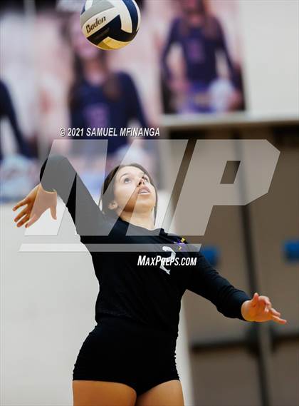 Thumbnail 1 in Millard West vs. Bellevue West photogallery.
