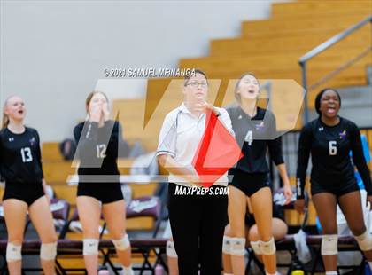 Thumbnail 3 in Millard West vs. Bellevue West photogallery.