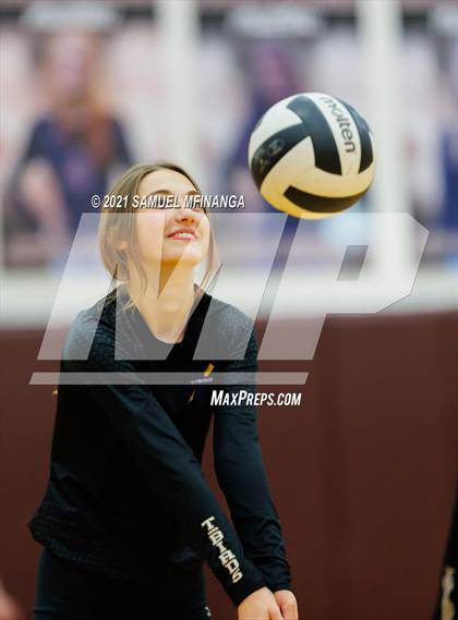 Thumbnail 2 in Millard West vs. Bellevue West photogallery.