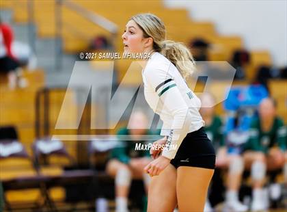 Thumbnail 3 in Millard West vs. Bellevue West photogallery.