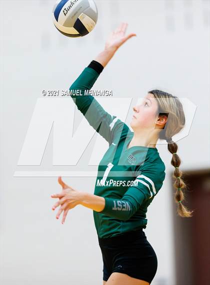 Thumbnail 3 in Millard West vs. Bellevue West photogallery.