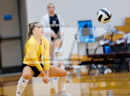 Thumbnail 3 in Millard West vs. Bellevue West photogallery.