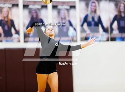 Thumbnail 3 in Millard West vs. Bellevue West photogallery.
