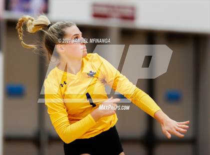 Thumbnail 1 in Millard West vs. Bellevue West photogallery.
