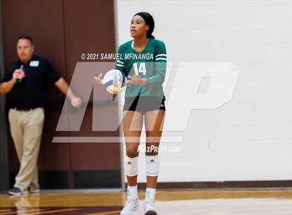Thumbnail 3 in Millard West vs. Bellevue West photogallery.