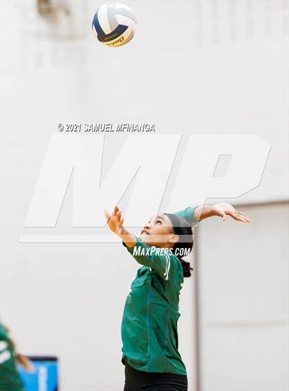 Thumbnail 3 in Millard West vs. Bellevue West photogallery.