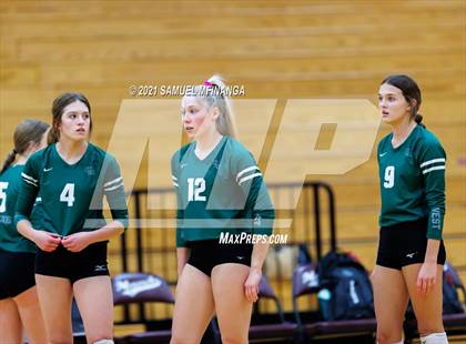 Thumbnail 2 in Millard West vs. Bellevue West photogallery.