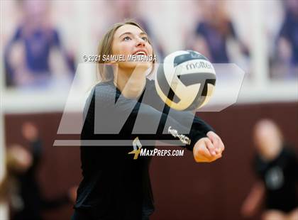 Thumbnail 3 in Millard West vs. Bellevue West photogallery.