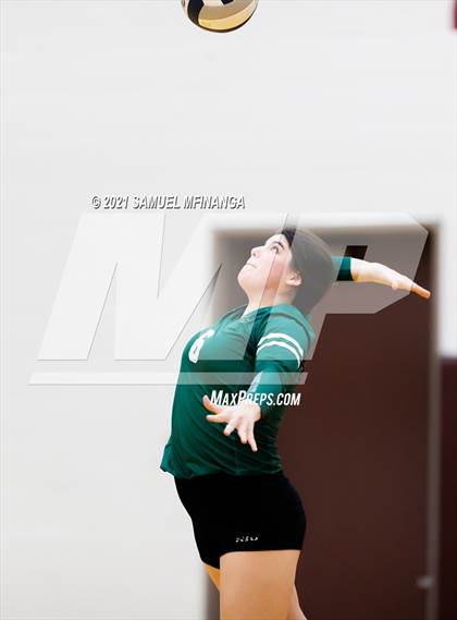 Thumbnail 3 in Millard West vs. Bellevue West photogallery.