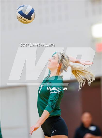 Thumbnail 1 in Millard West vs. Bellevue West photogallery.