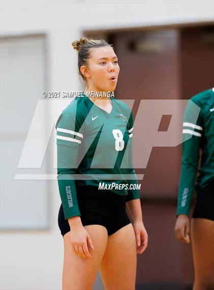 Thumbnail 3 in Millard West vs. Bellevue West photogallery.