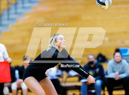 Thumbnail 2 in Millard West vs. Bellevue West photogallery.