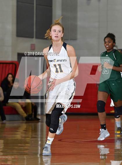 Thumbnail 1 in Manteca vs. Oak Ridge (Trojan Clash) photogallery.