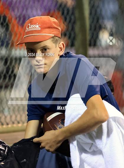 Thumbnail 2 in Grand Saline vs Quitman photogallery.