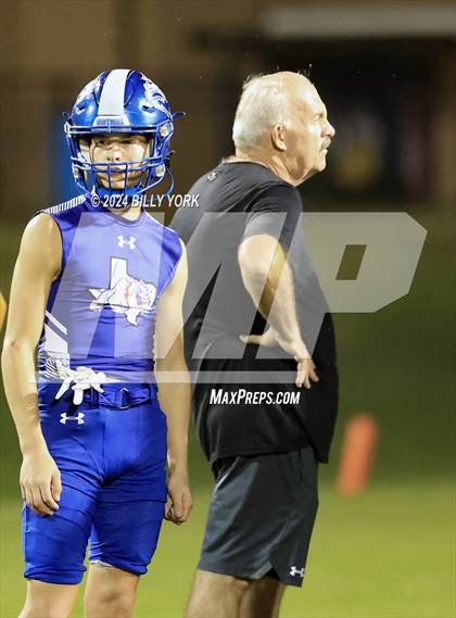 Thumbnail 3 in Grand Saline vs Quitman photogallery.